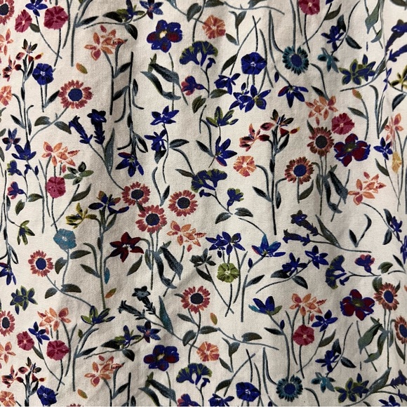 Floral short sleeved button up. White with multicolored flowers. - Picture 4 of 4